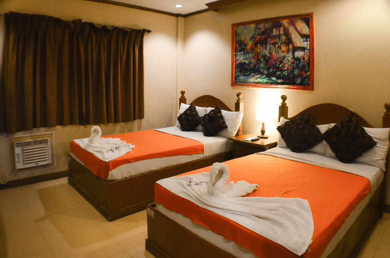 Subic Waterfront Resort And Hotel Kültér fotó