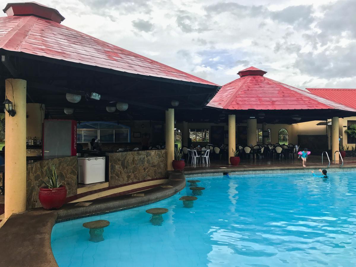 Subic Waterfront Resort And Hotel Kültér fotó