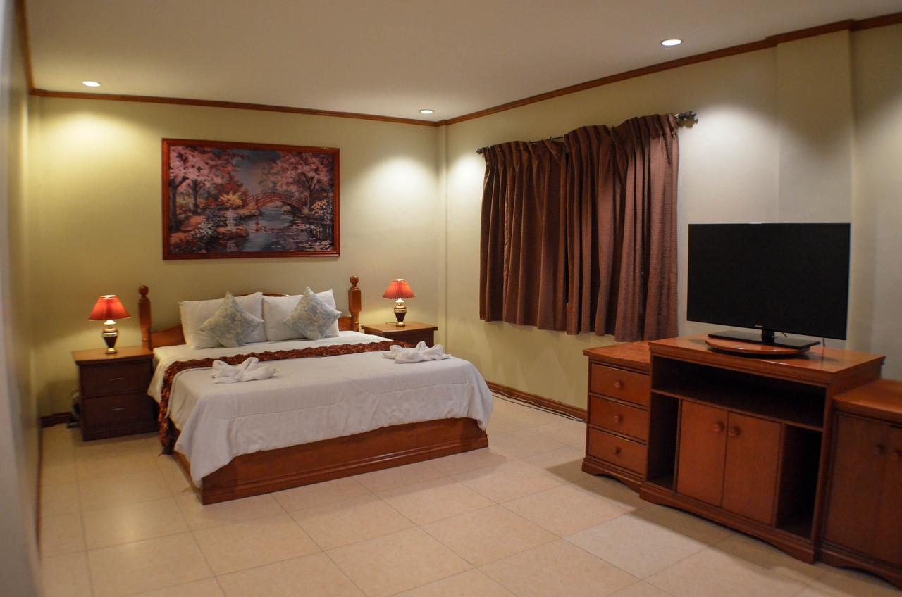 Subic Waterfront Resort And Hotel Kültér fotó