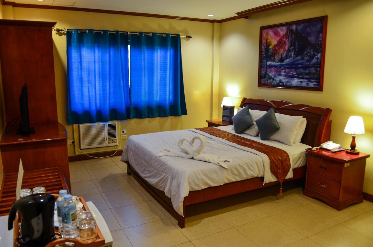 Subic Waterfront Resort And Hotel Kültér fotó