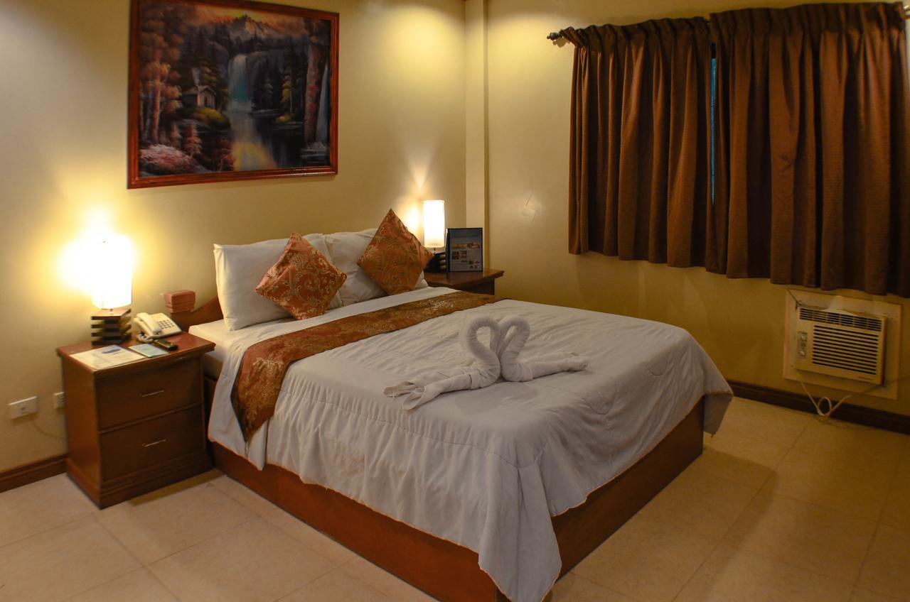 Subic Waterfront Resort And Hotel Kültér fotó