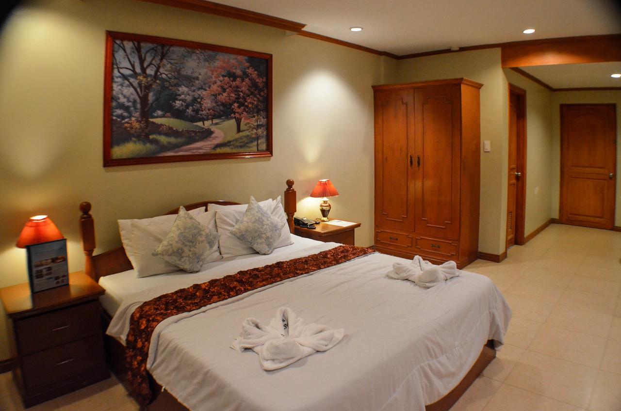 Subic Waterfront Resort And Hotel Kültér fotó